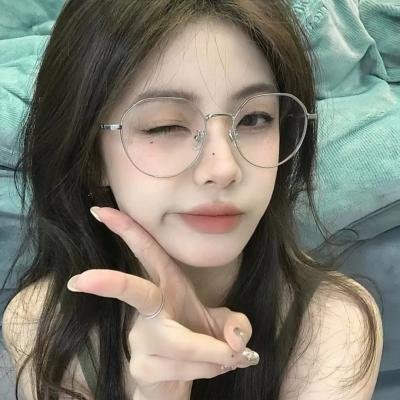 君是慕容卿似花